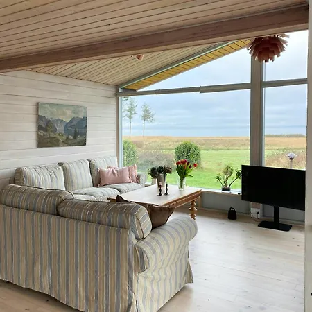 With Pool And Fjord Views On Lundo Højslev