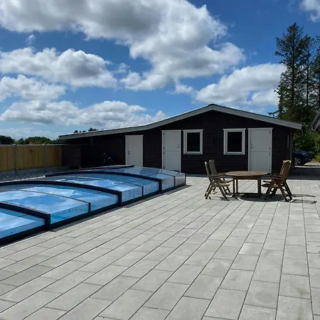 With Pool And Fjord Views On Lundo Feriehus