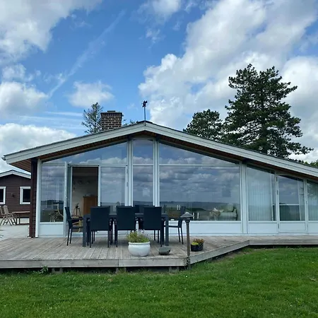 With Pool And Fjord Views On Lundo *