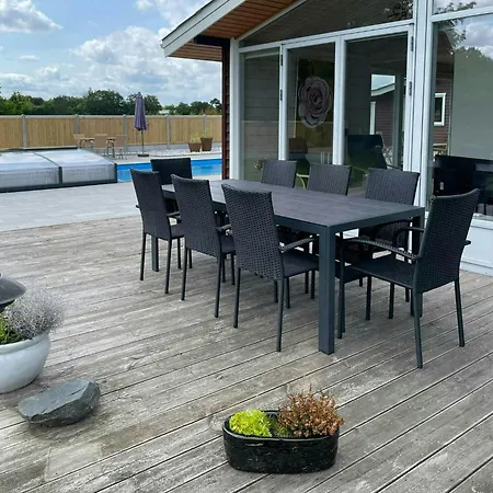 With Pool And Fjord Views On Lundo Feriehus Højslev